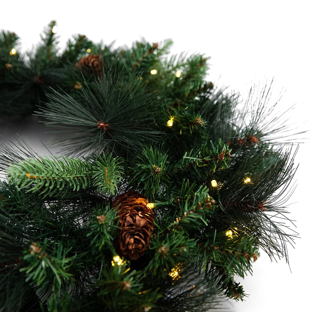 Famous Brand 24" Pre-Lit Carolina Pine Artificial Wreath