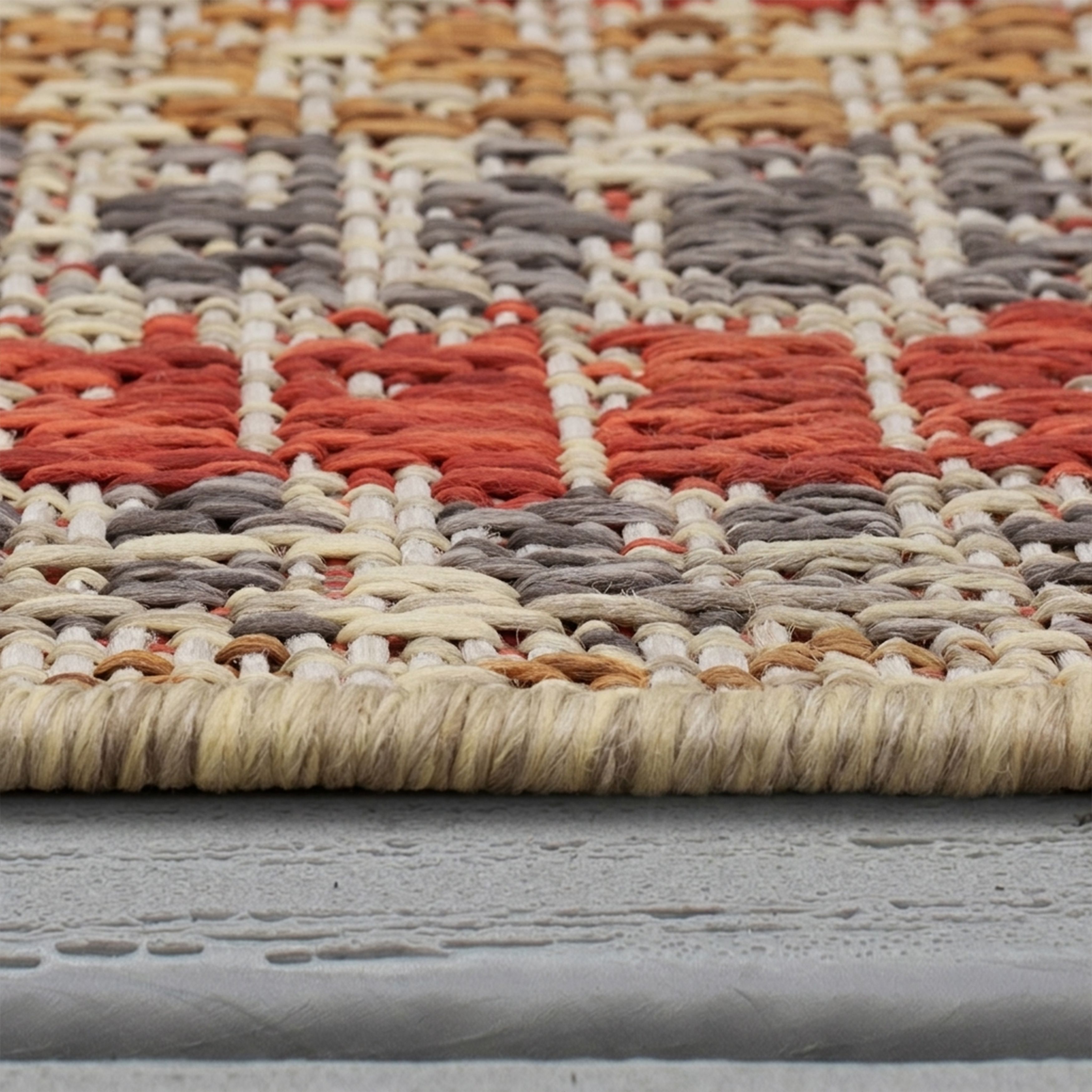 Mohawk Indoor/Outdoor Rug, Red Burst, 5' 3" x 7' 3"