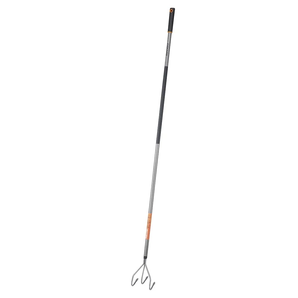 Fiskars Aluminum Long Handle Cultivator