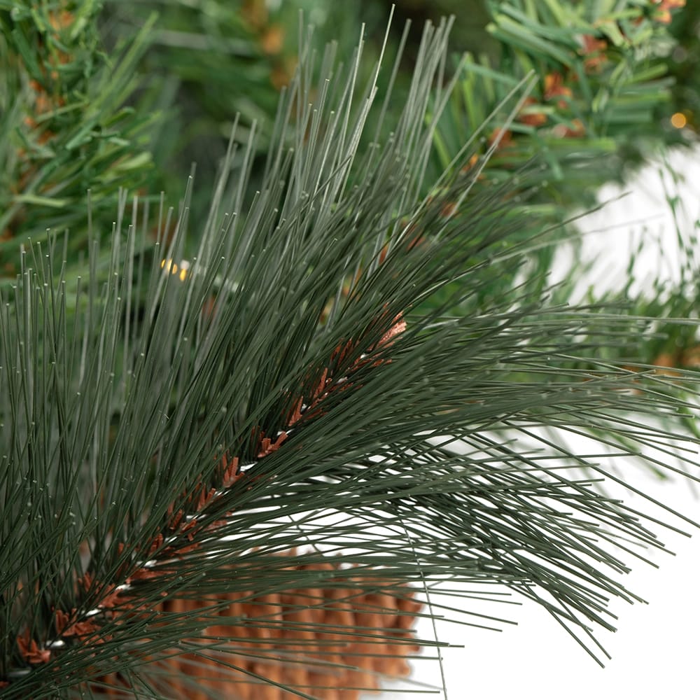 Famous Brand 24" Pre-Lit Carolina Pine Artificial Wreath