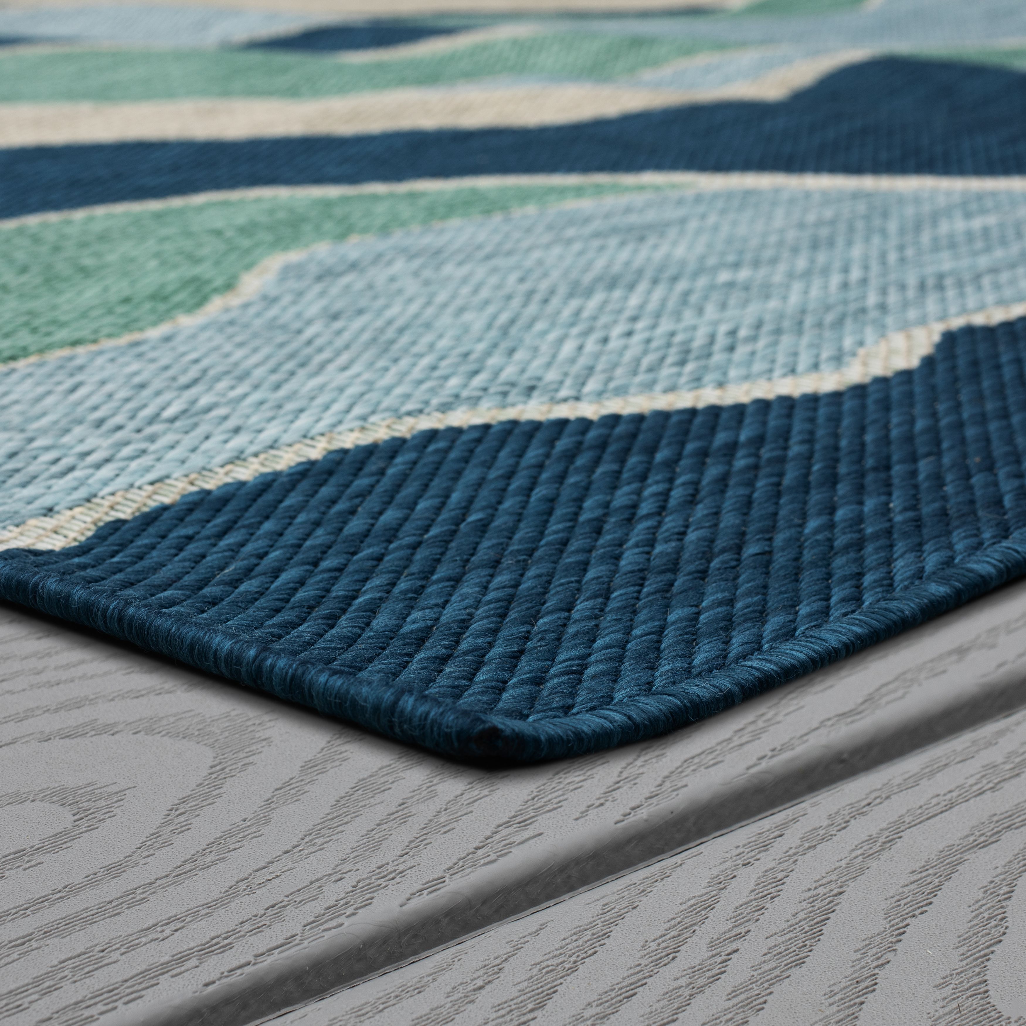 Mohawk Indoor/Outdoor Area Rug, Aqua Waves, 5'3" x 7'3"