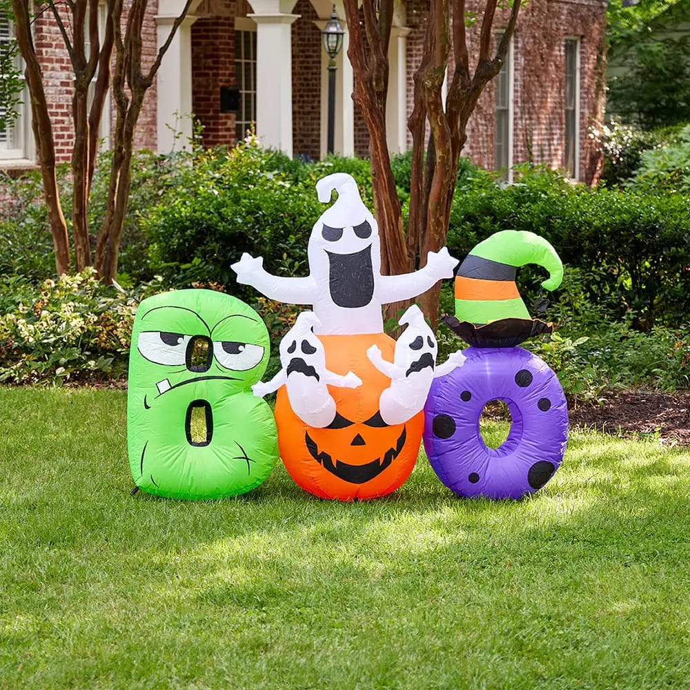 4.5' Boo with Ghosts Inflatable