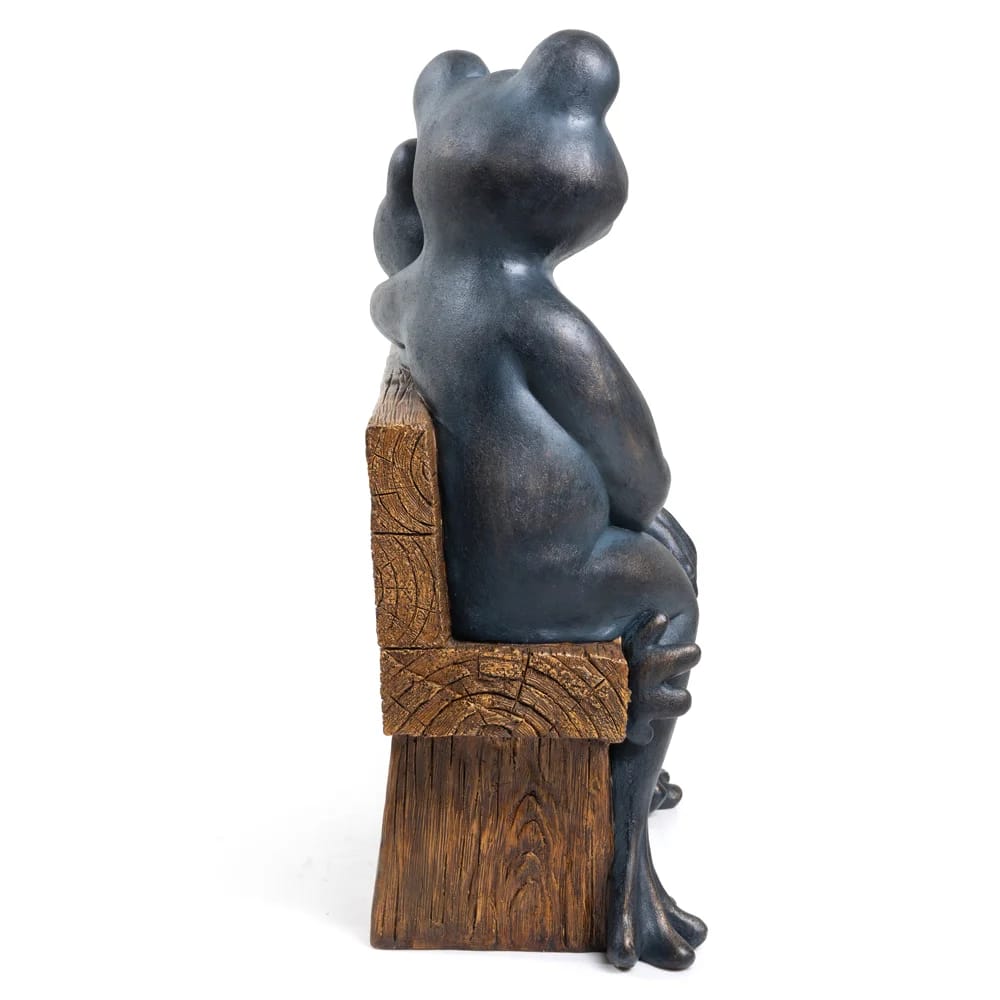 29" Hugging Frogs Garden Statue