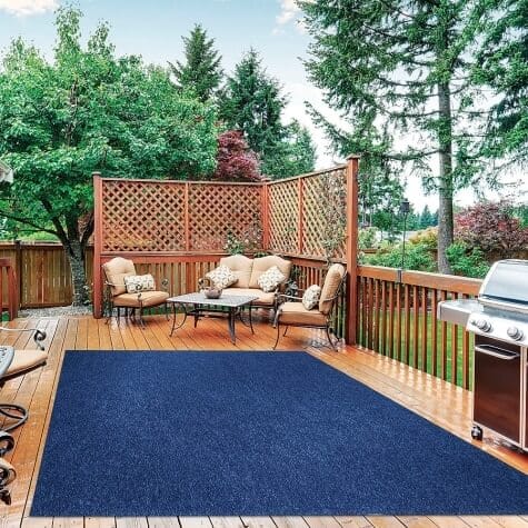 Indoor/Outdoor 8'x10' Plush Carpet