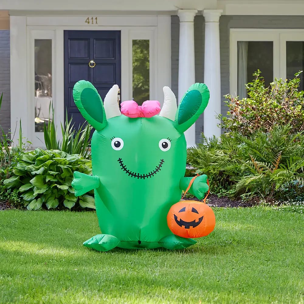 4.5' Friendly Monster Inflatable