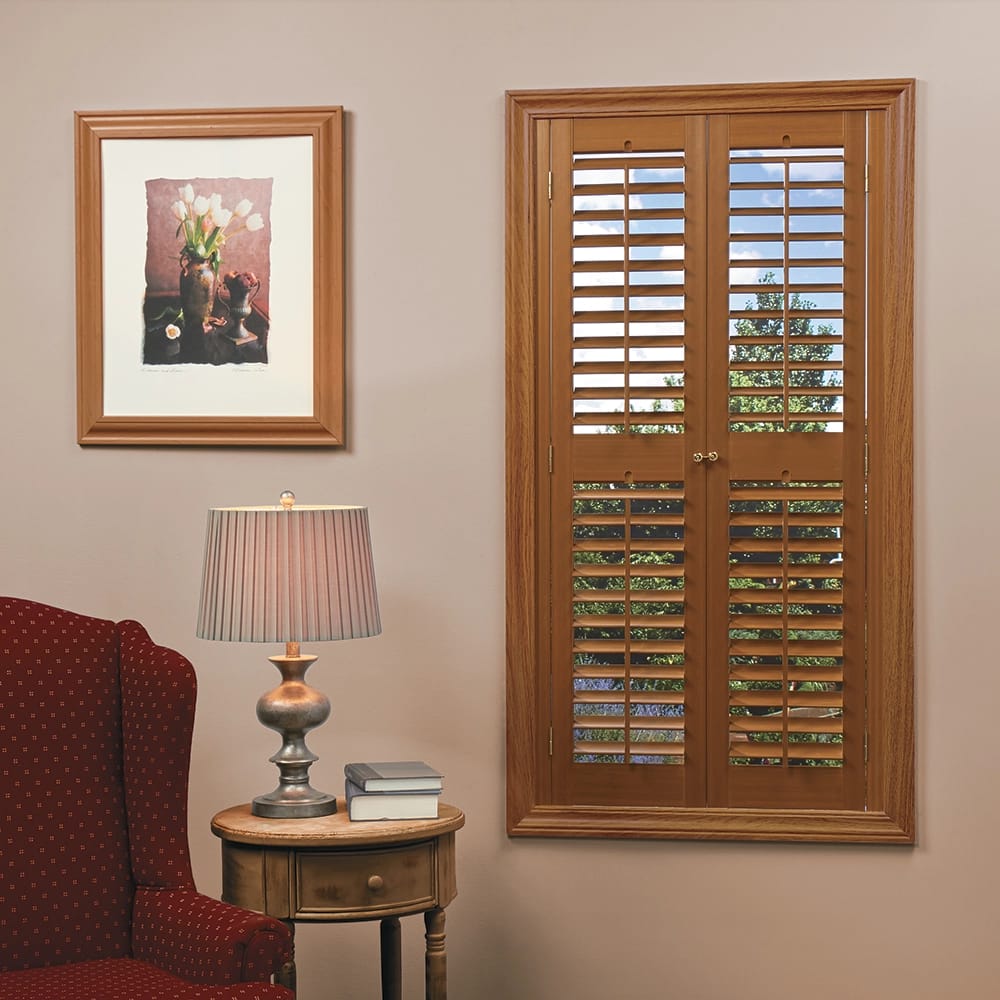2-1/4" Plantation FW Shutter, Oak, 31-33" x 74"