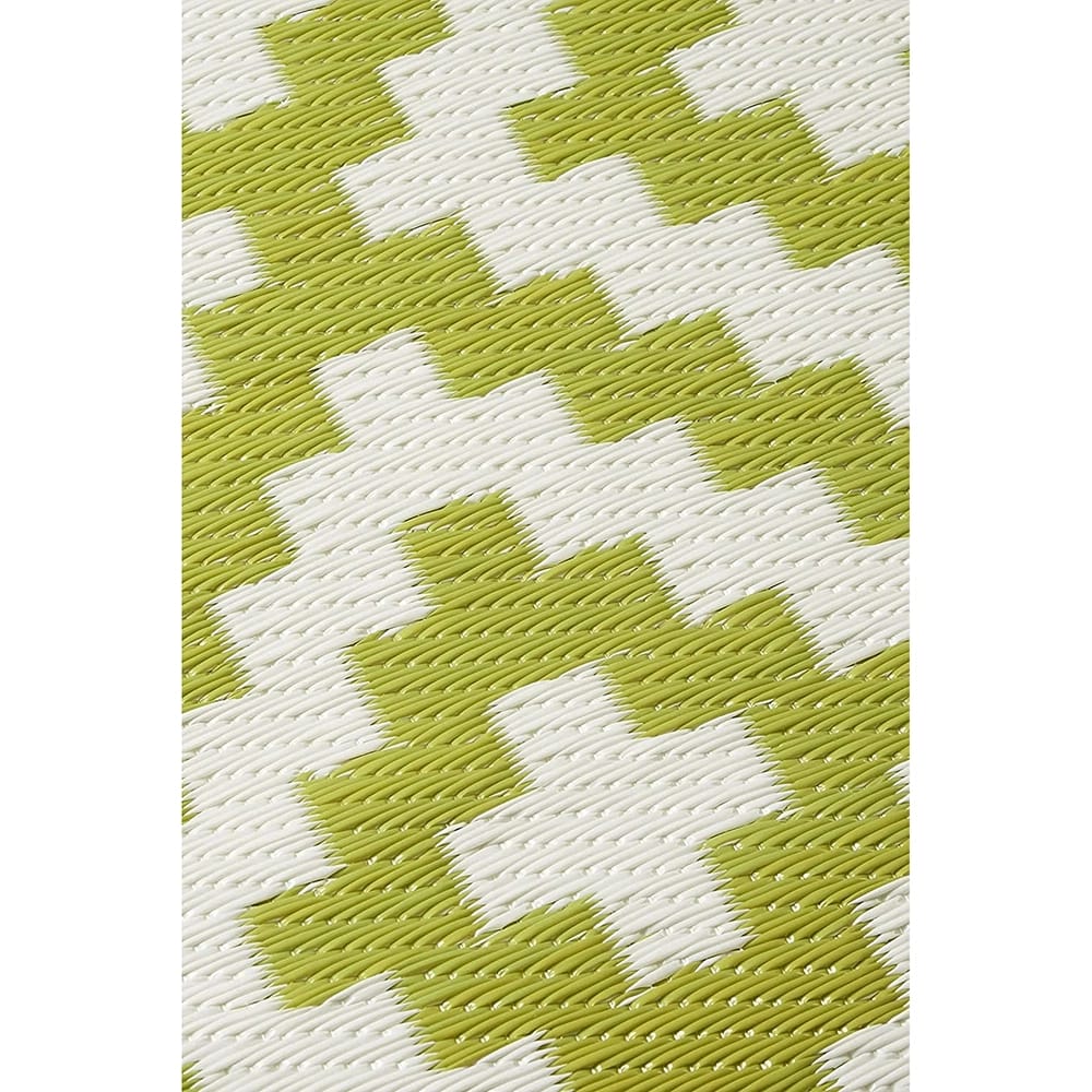 FH Home Reversible Outdoor Area Rug, 5' x 8', Aztec-Green/White