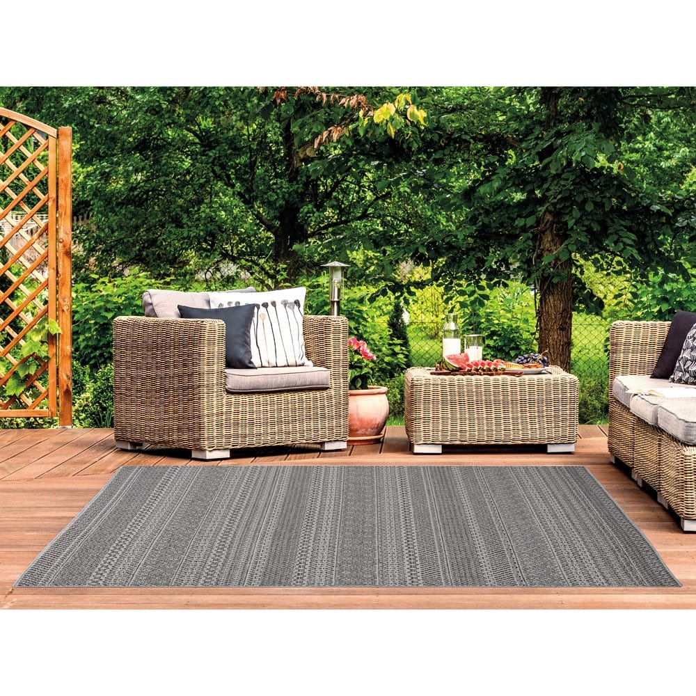 Oasis Premium Indoor/Outdoor Area Rug, 5'3" x 7'3"