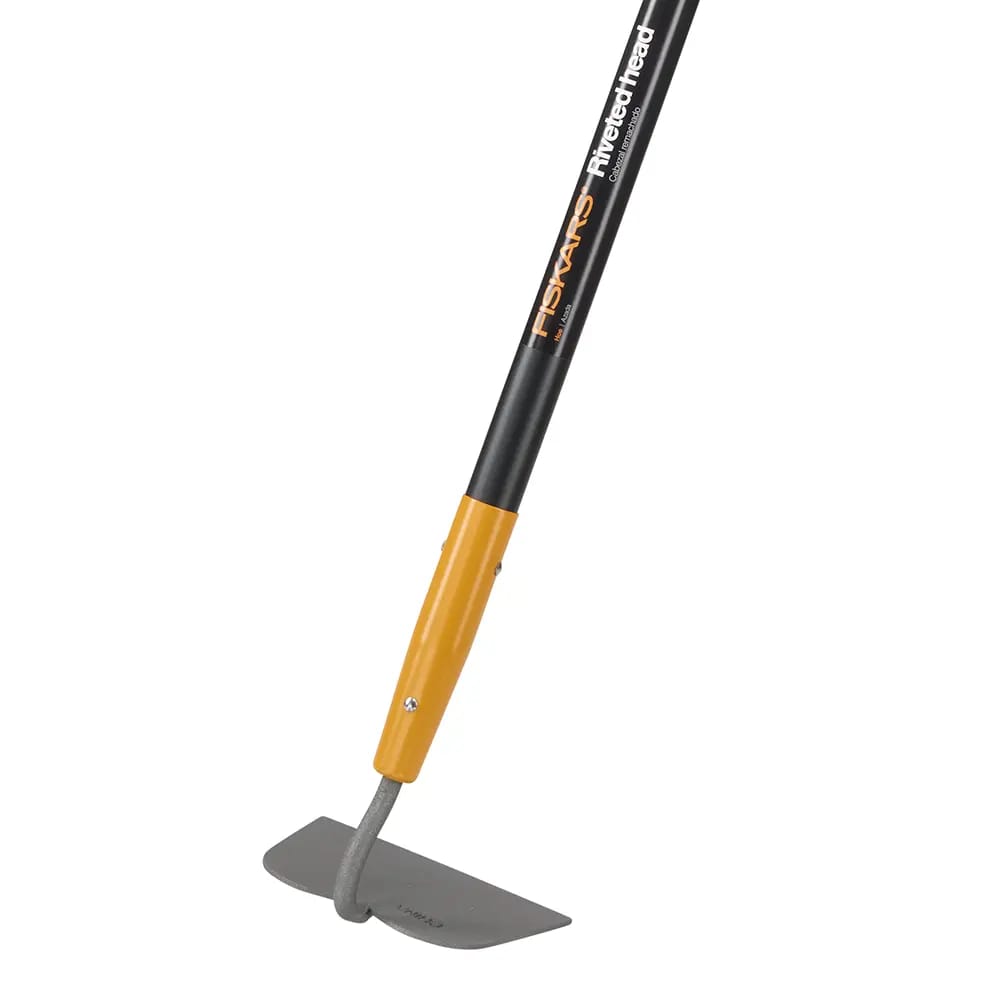 Fiskars Fiberglass Riveted Head Long Handle Hoe