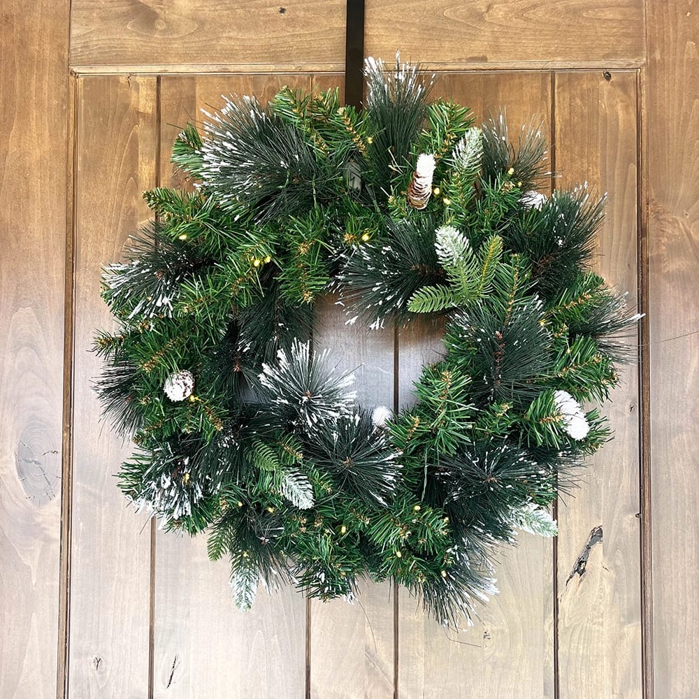Famous Brand 24" Pre-Lit Frosted Carolina Pine Wreath