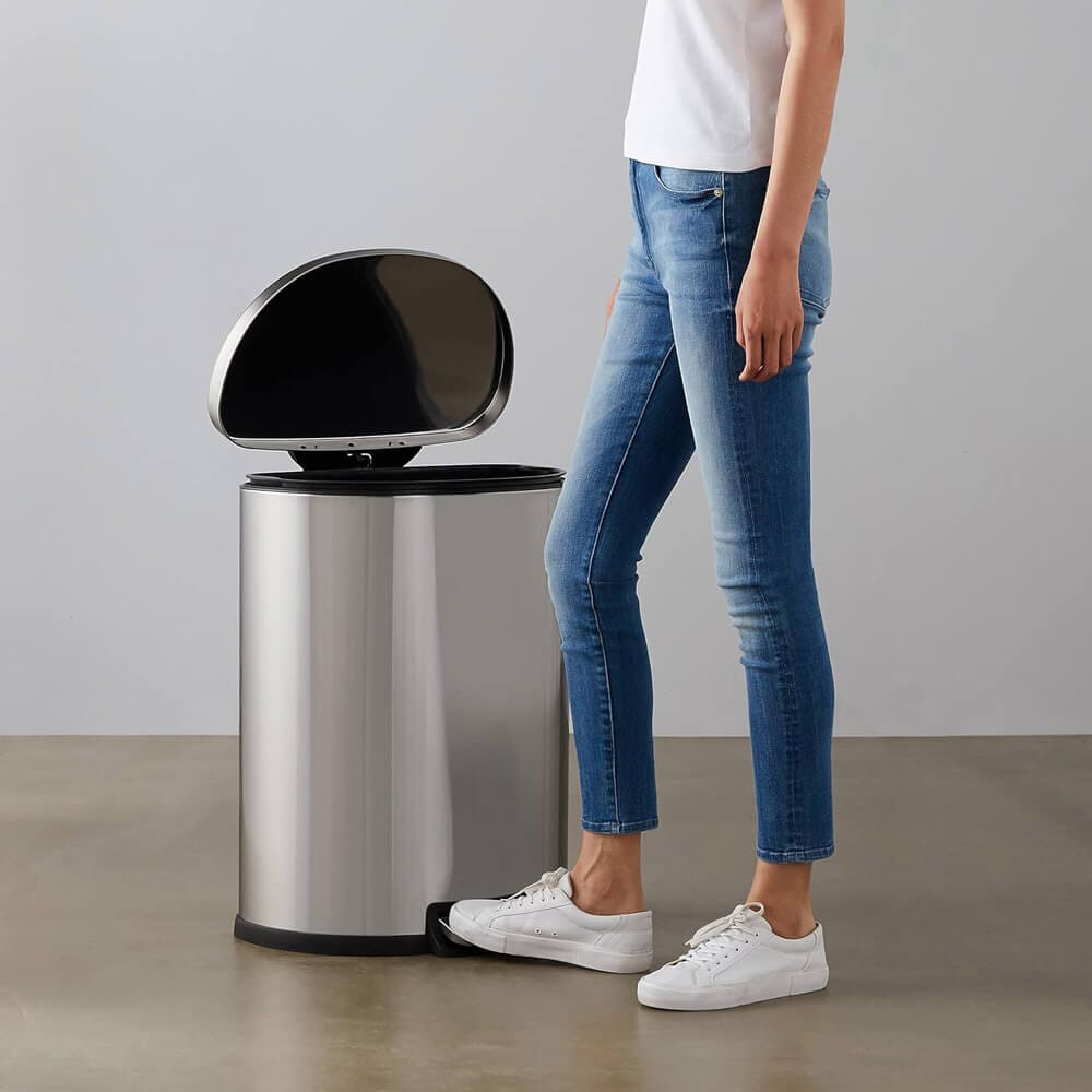 D-Shaped Soft-Close 13 Gallon Trash Can