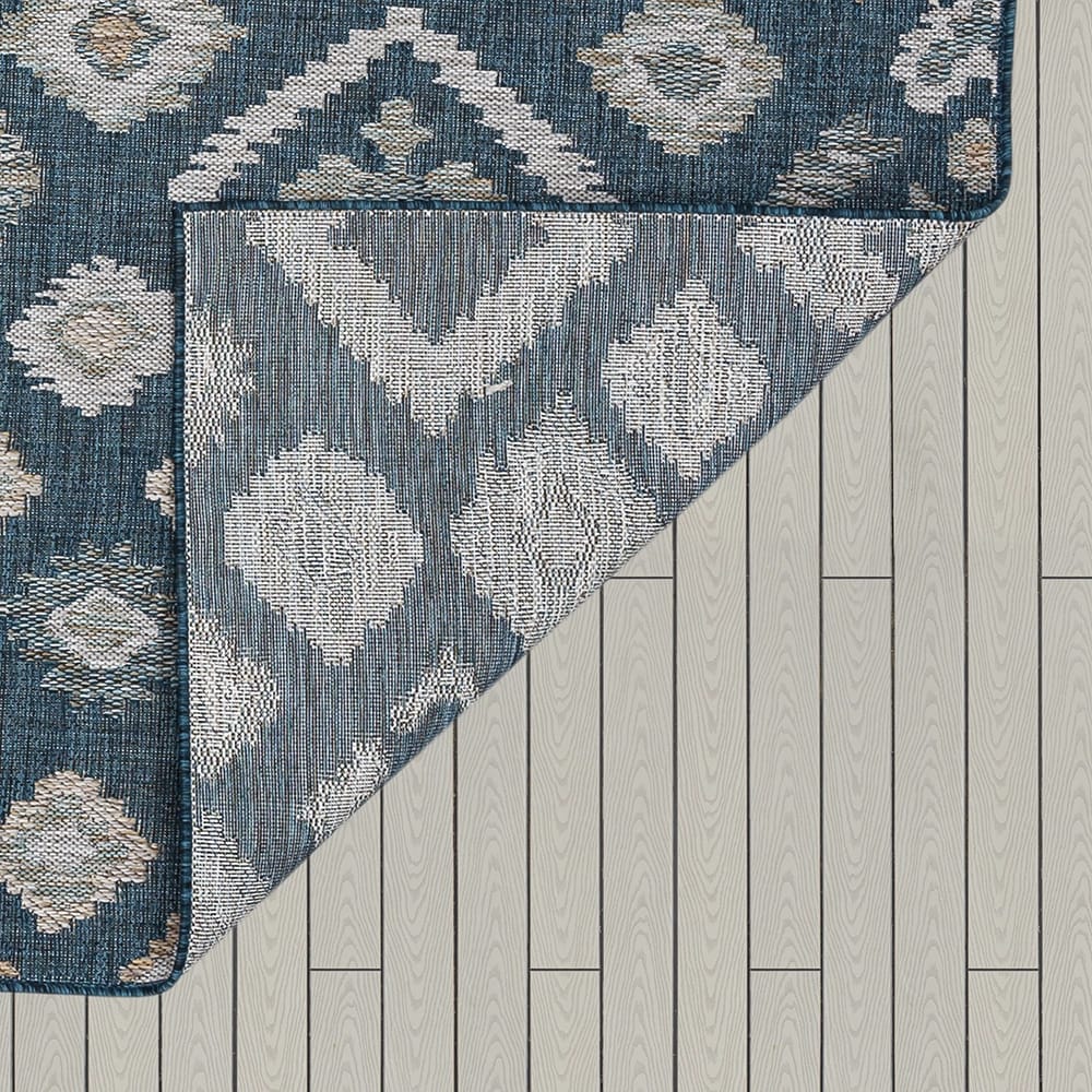 Mohawk Brookwood Outdoor/Indoor Area Rug, Blue Diamonds, 5'3" x 7'6"