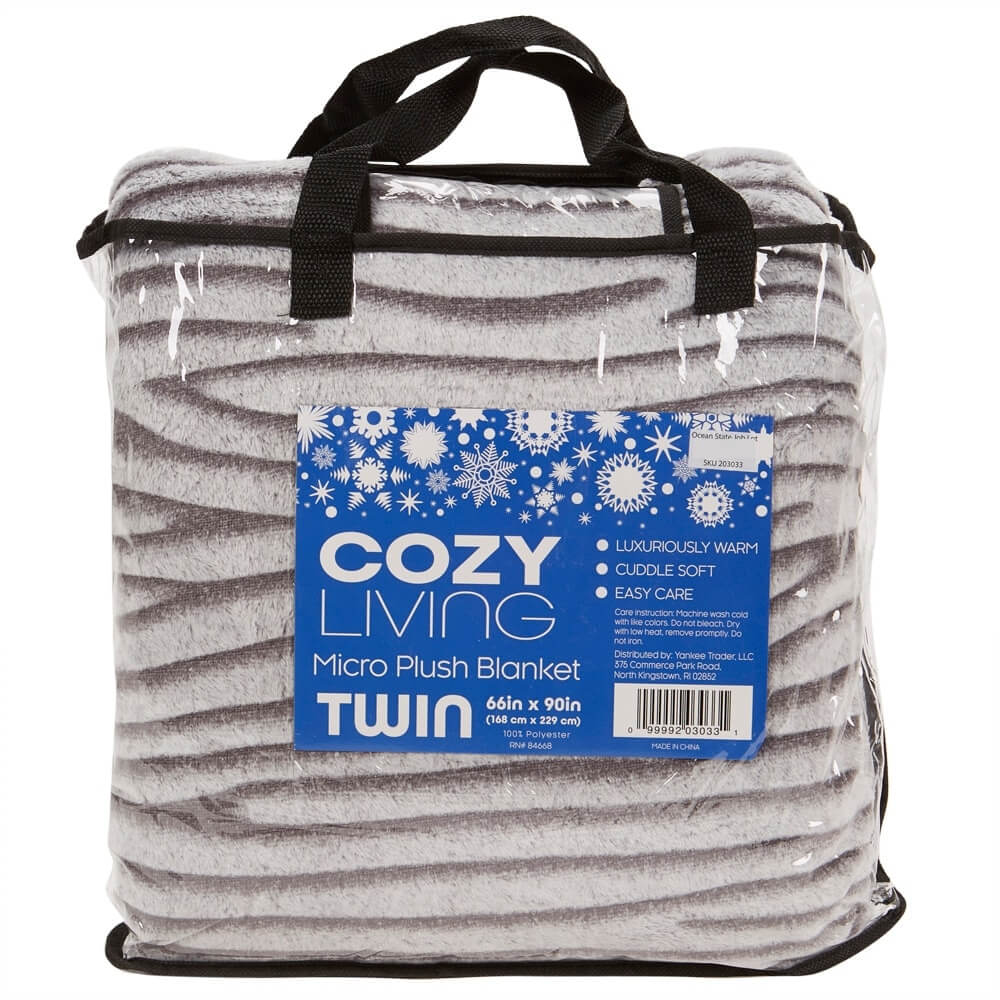 Cozy Living Twin Micro Plush Blanket, 66" x 90"