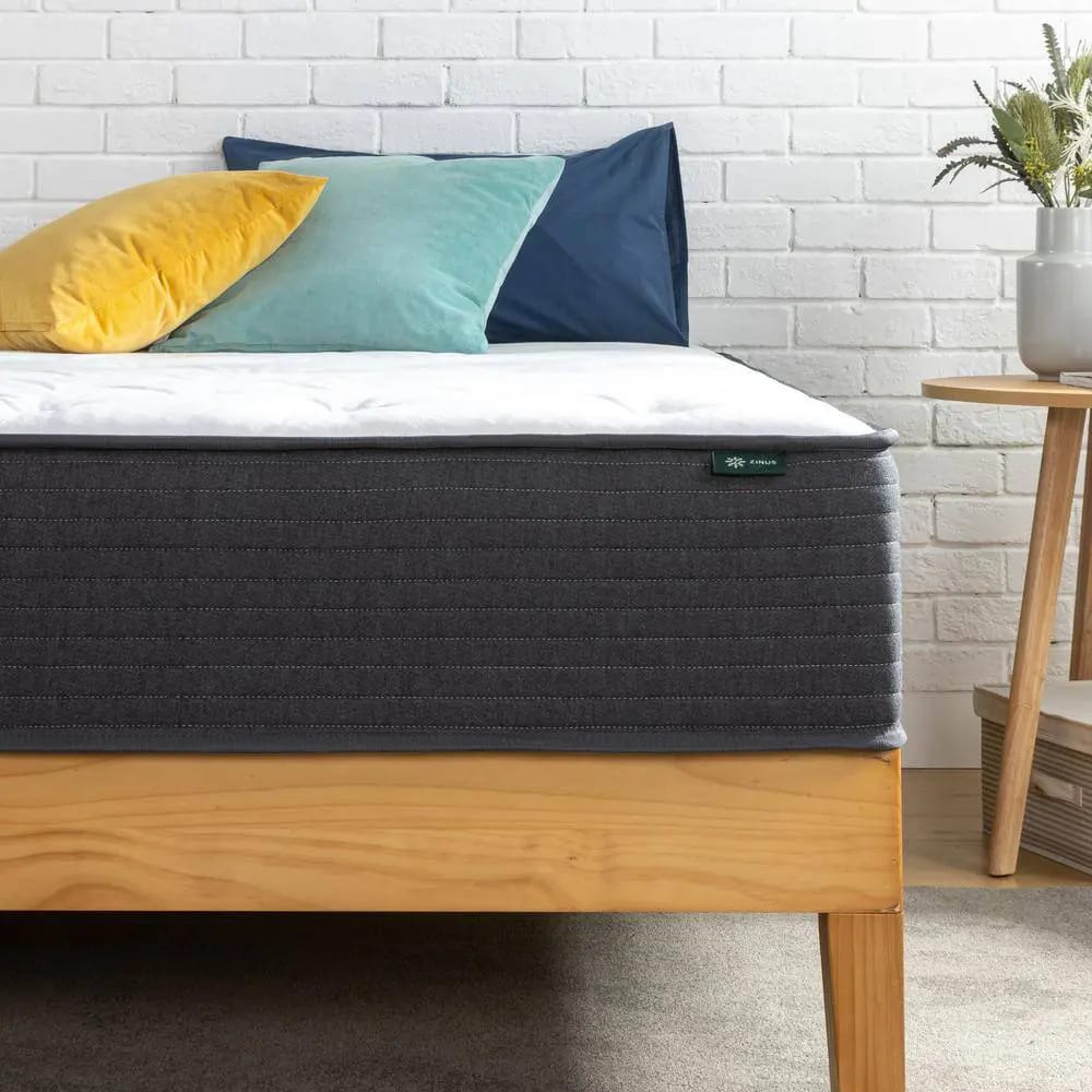 Zinus 10" Comfort Essential Medium Hybrid Pocket Spring Mattress, King