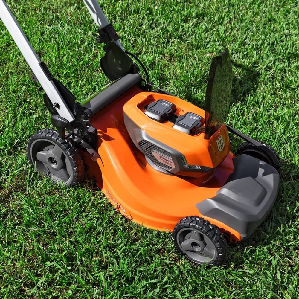 Husqvarna Lawn Xpert 21" Self-Propelled Lawn Mower, Orange