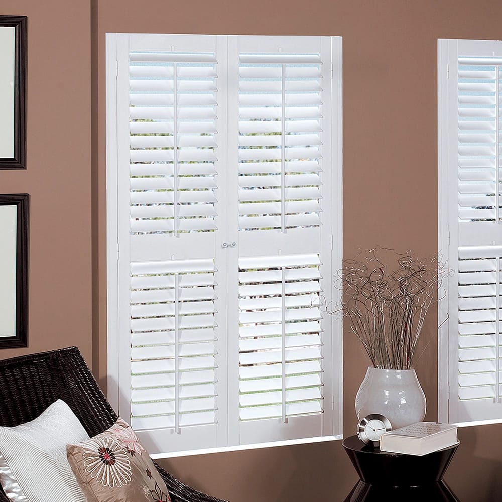 2-1/4" Plantation FW Shutter, White, 29-31" x 74"