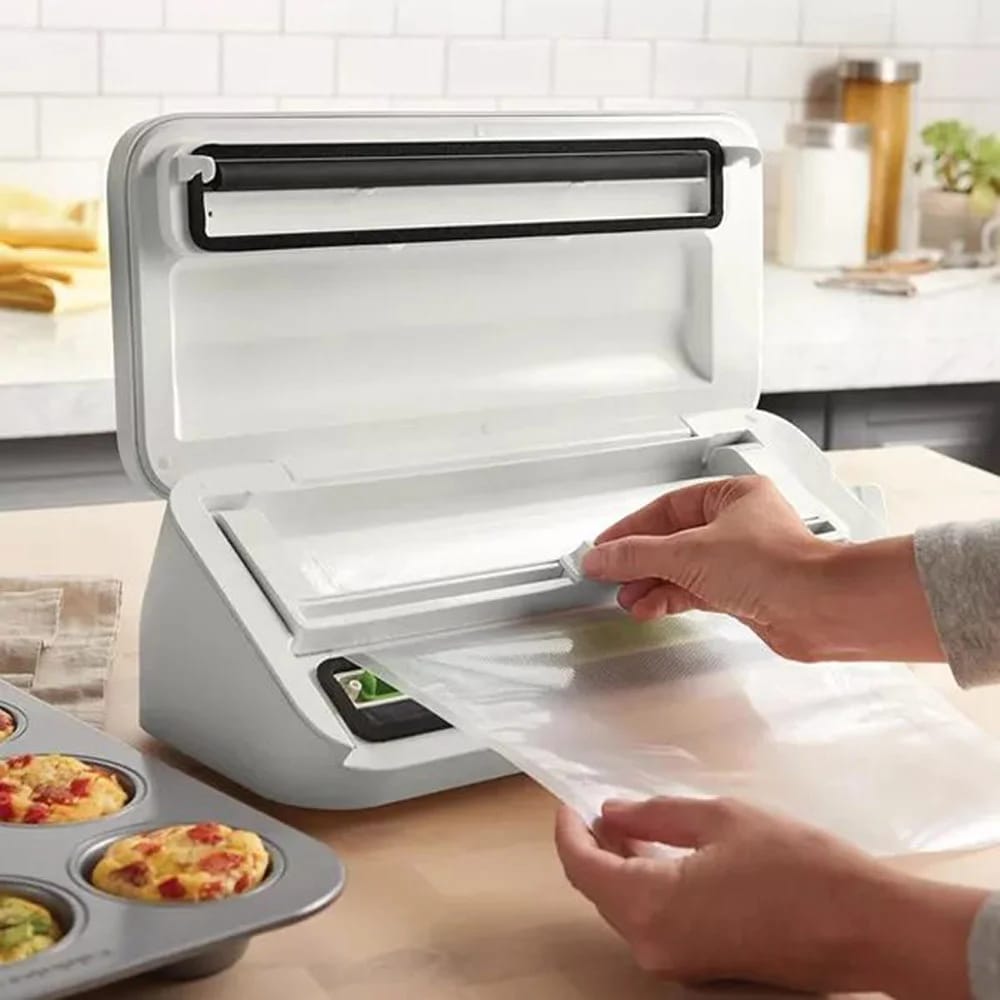 FoodSaver Vacuum Sealing System