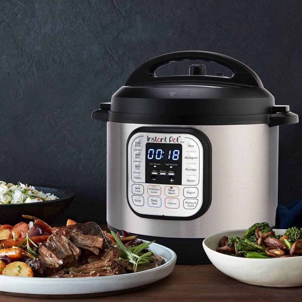 Instant Pot Duo Pressure Cooker, 8 qt (Factory Refurbished)