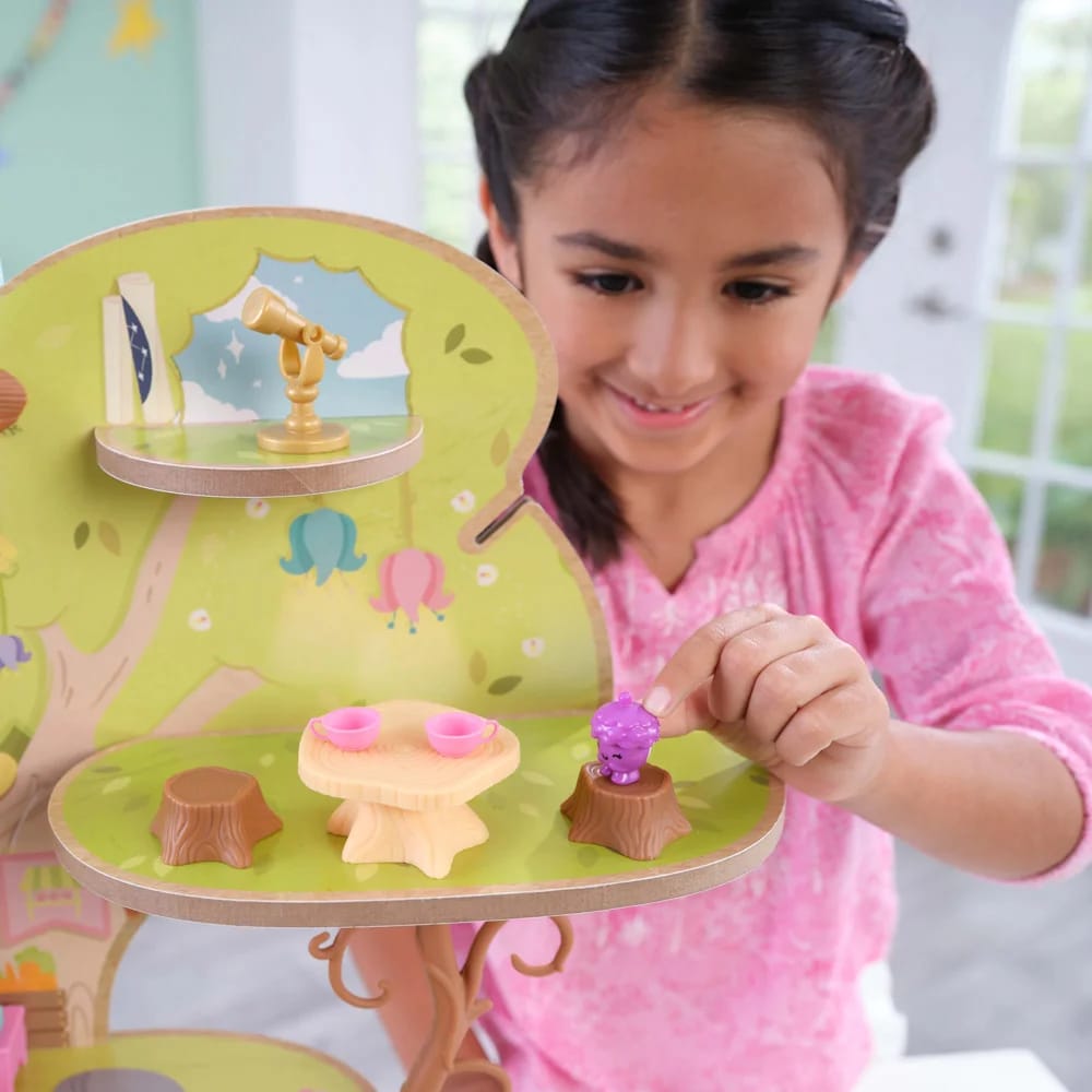 KidKraft Lil’ Green World Wooden Market Treehouse Play Set