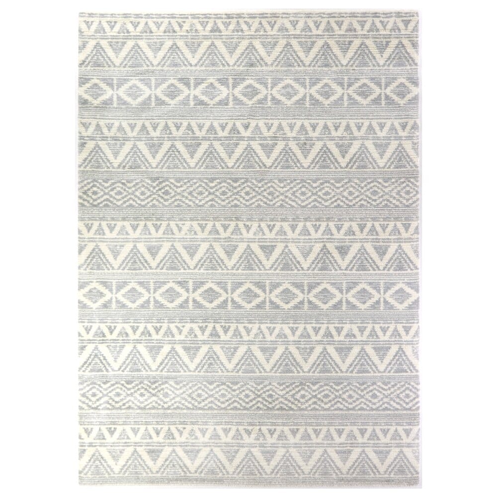 Opulence 6'6" x 9' Area Rug