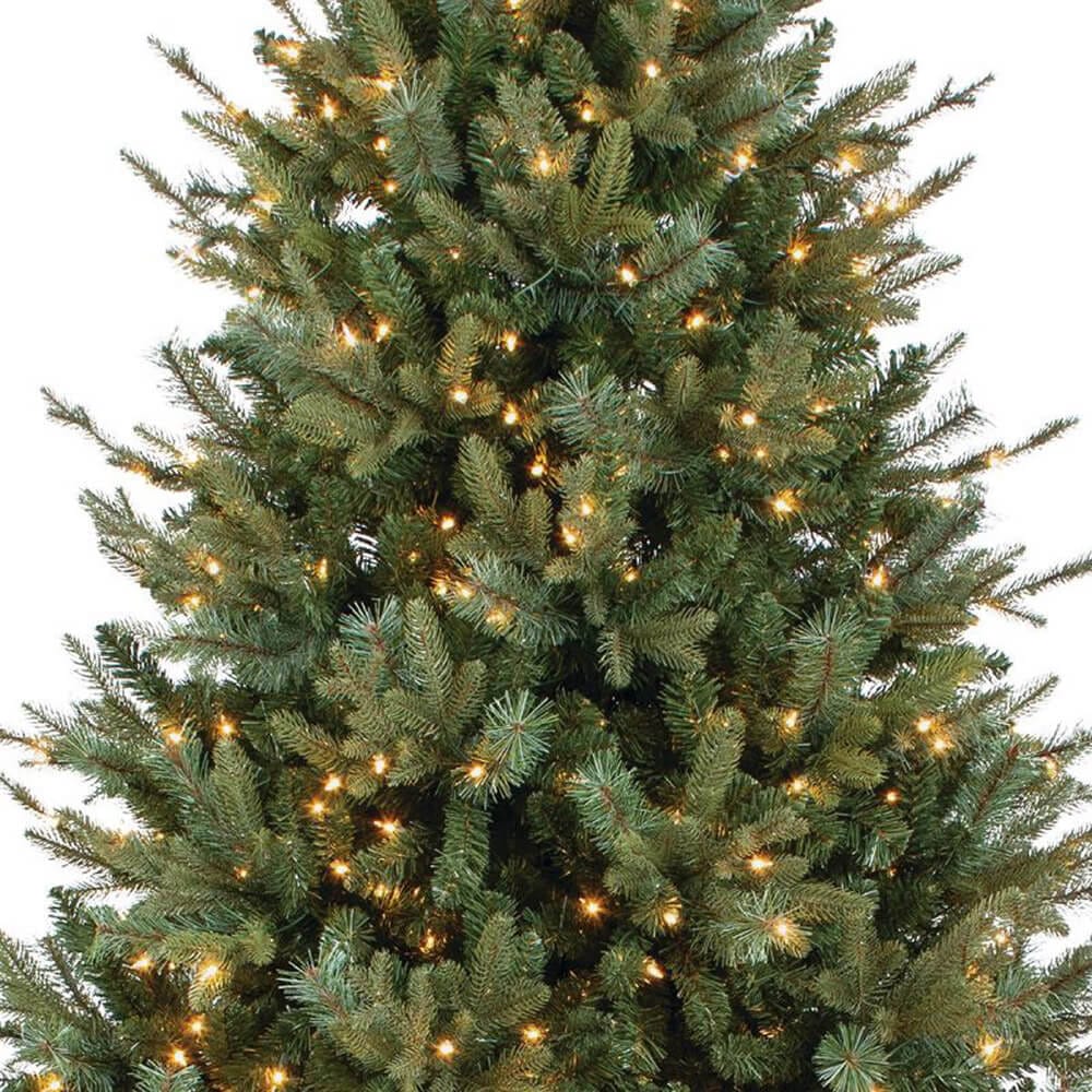 Caffco 9' Madison Hinged Christmas Tree with 700 Clear Incandescent Lights