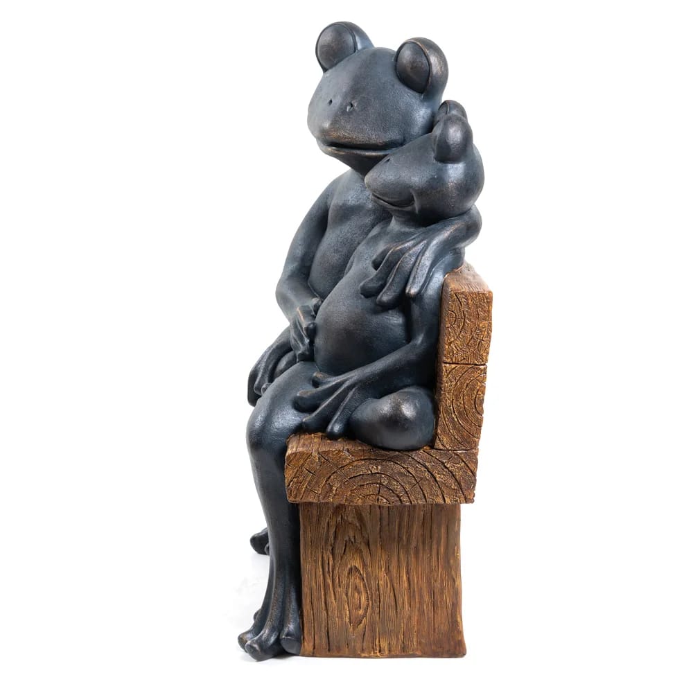 29" Hugging Frogs Garden Statue