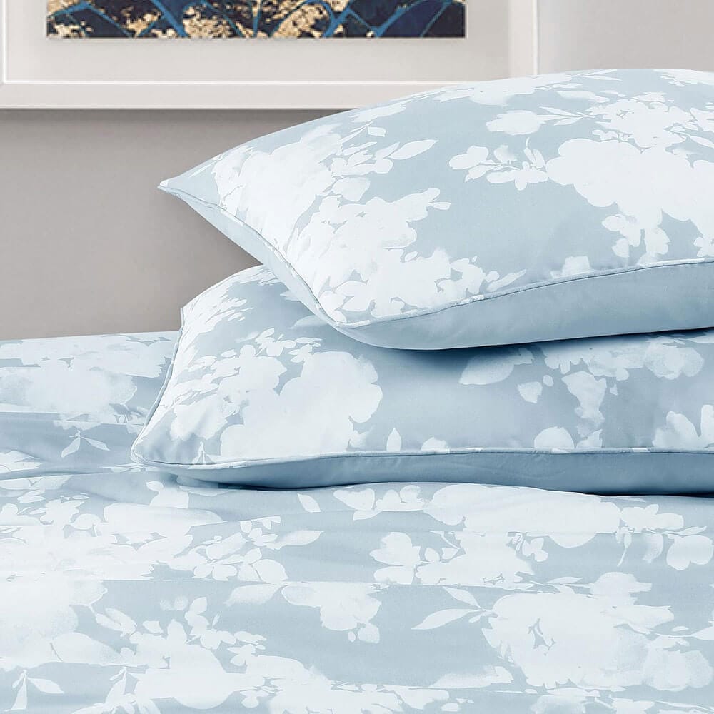 WellBeing by Sunham Luxurious Blend 3-Piece Floral Printed Comforter Set, Full/Queen, Chambray