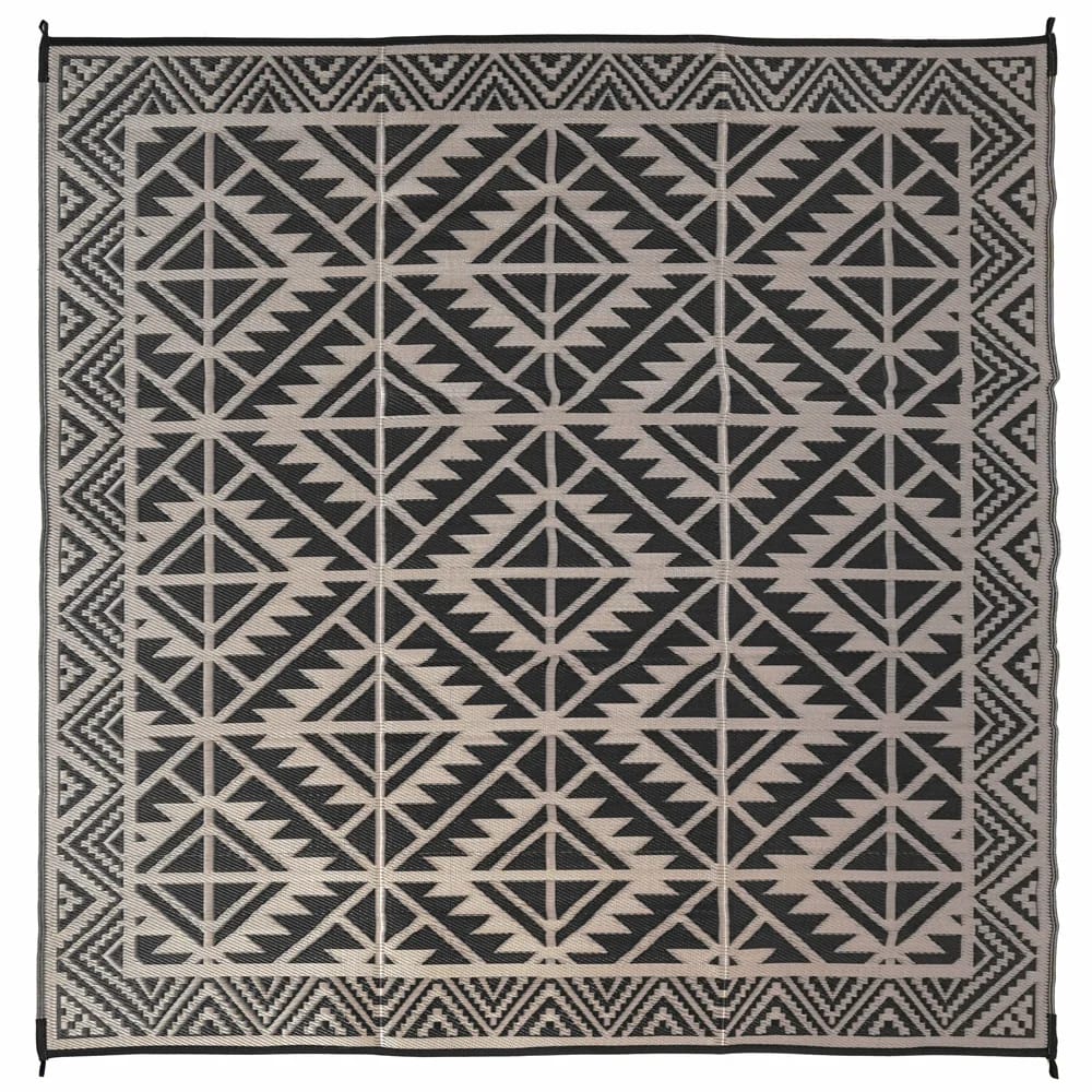 Aurora 9'x9' Reversible Patio Rug