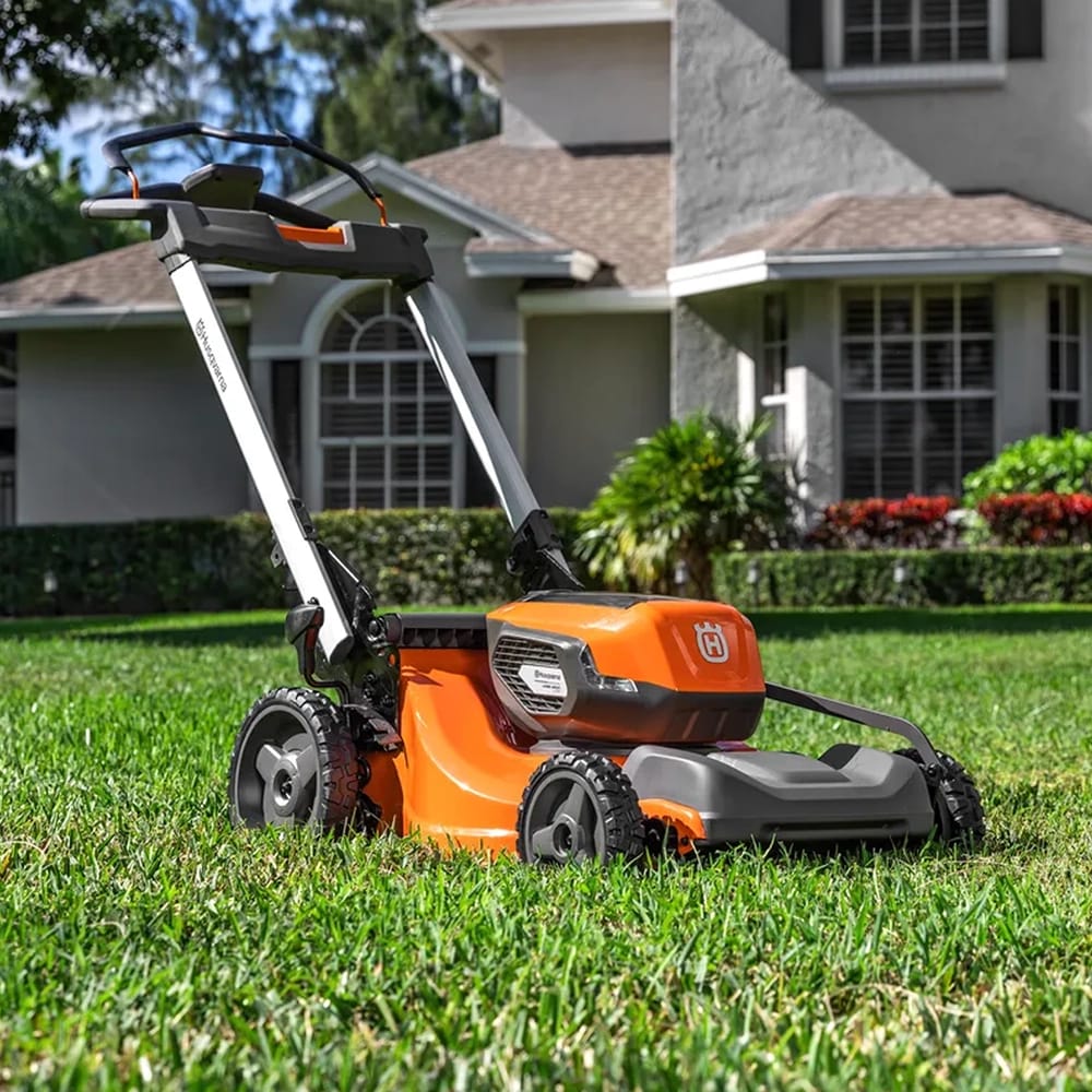 Husqvarna Lawn Xpert 21" Self-Propelled Lawn Mower, Orange