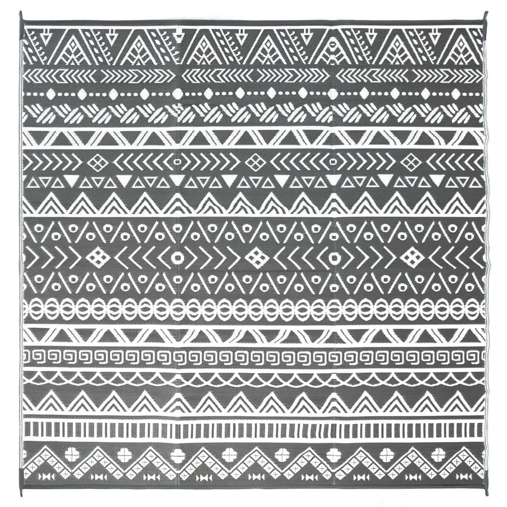 Aurora 9'x9' Reversible Patio Rug